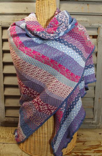 Preview: Invero Dreiecktuch Grace Provence, Reine Bio-Baumwolle (kbA)